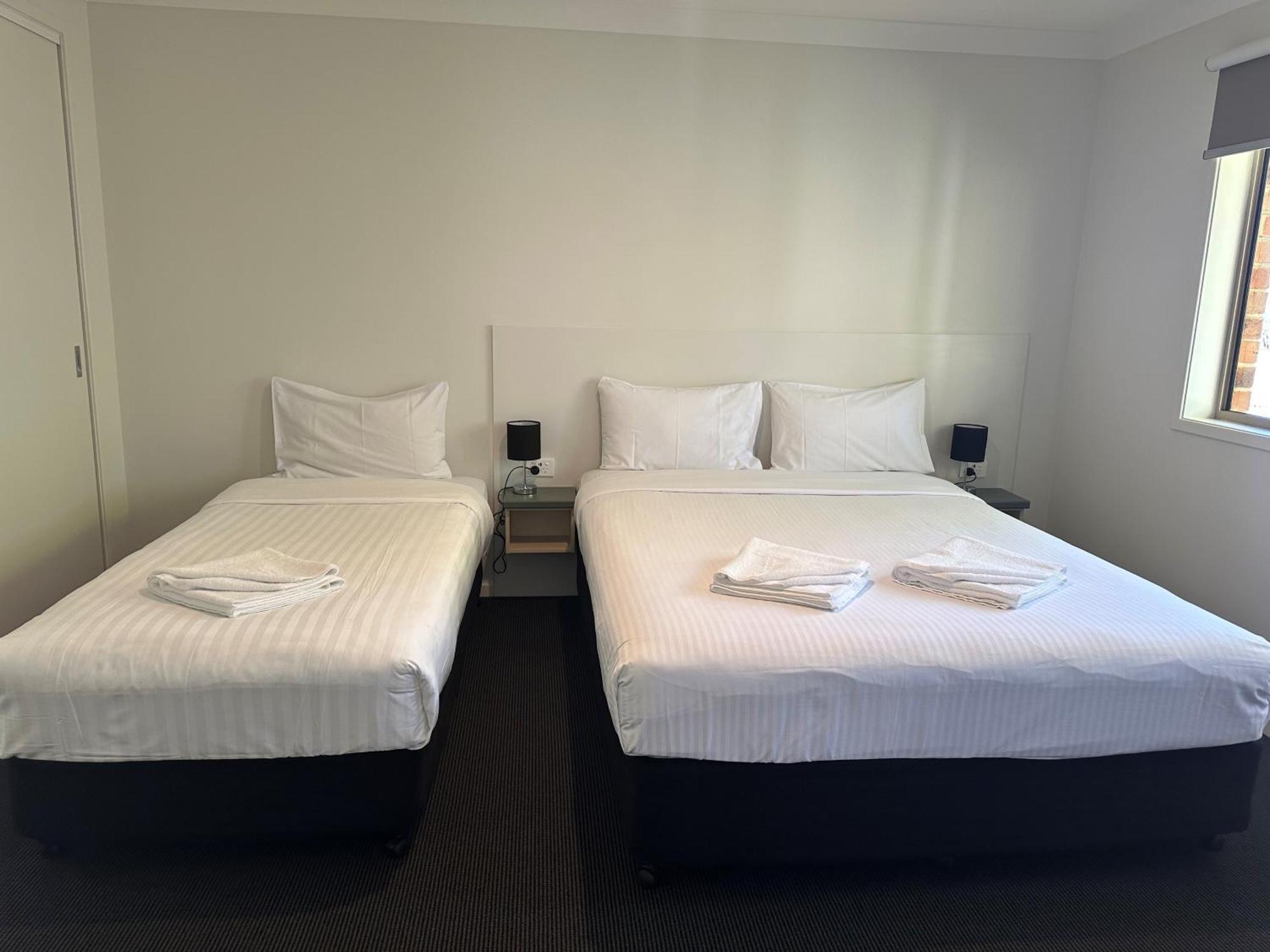 Golf View Motel แซงค์ชัวรีพอยท์ ภายนอก รูปภาพ