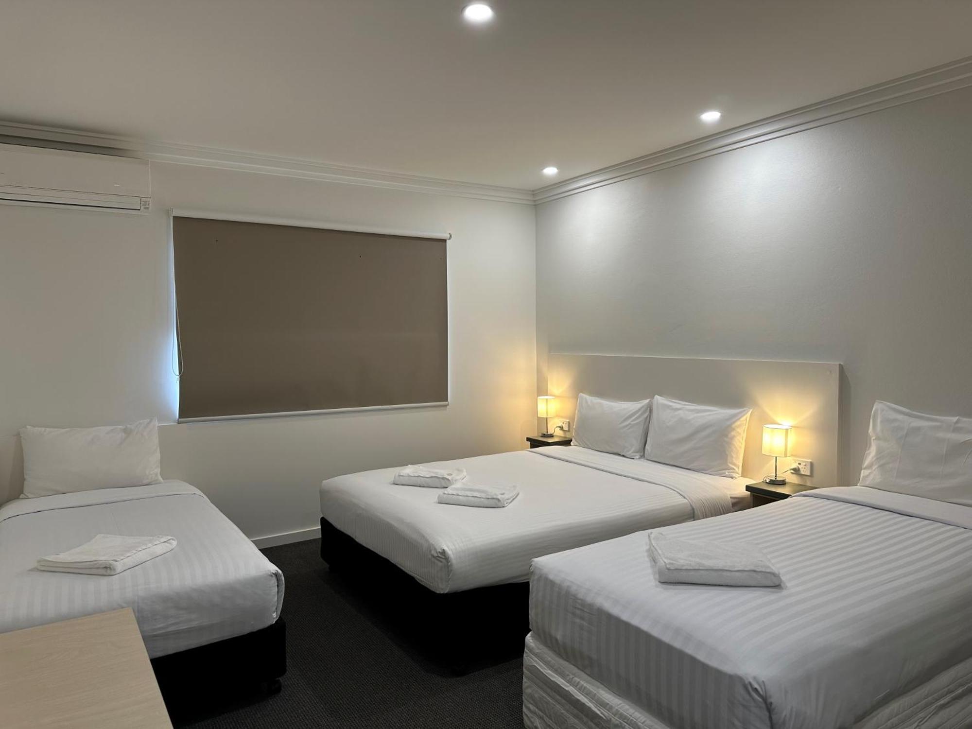Golf View Motel แซงค์ชัวรีพอยท์ ภายนอก รูปภาพ