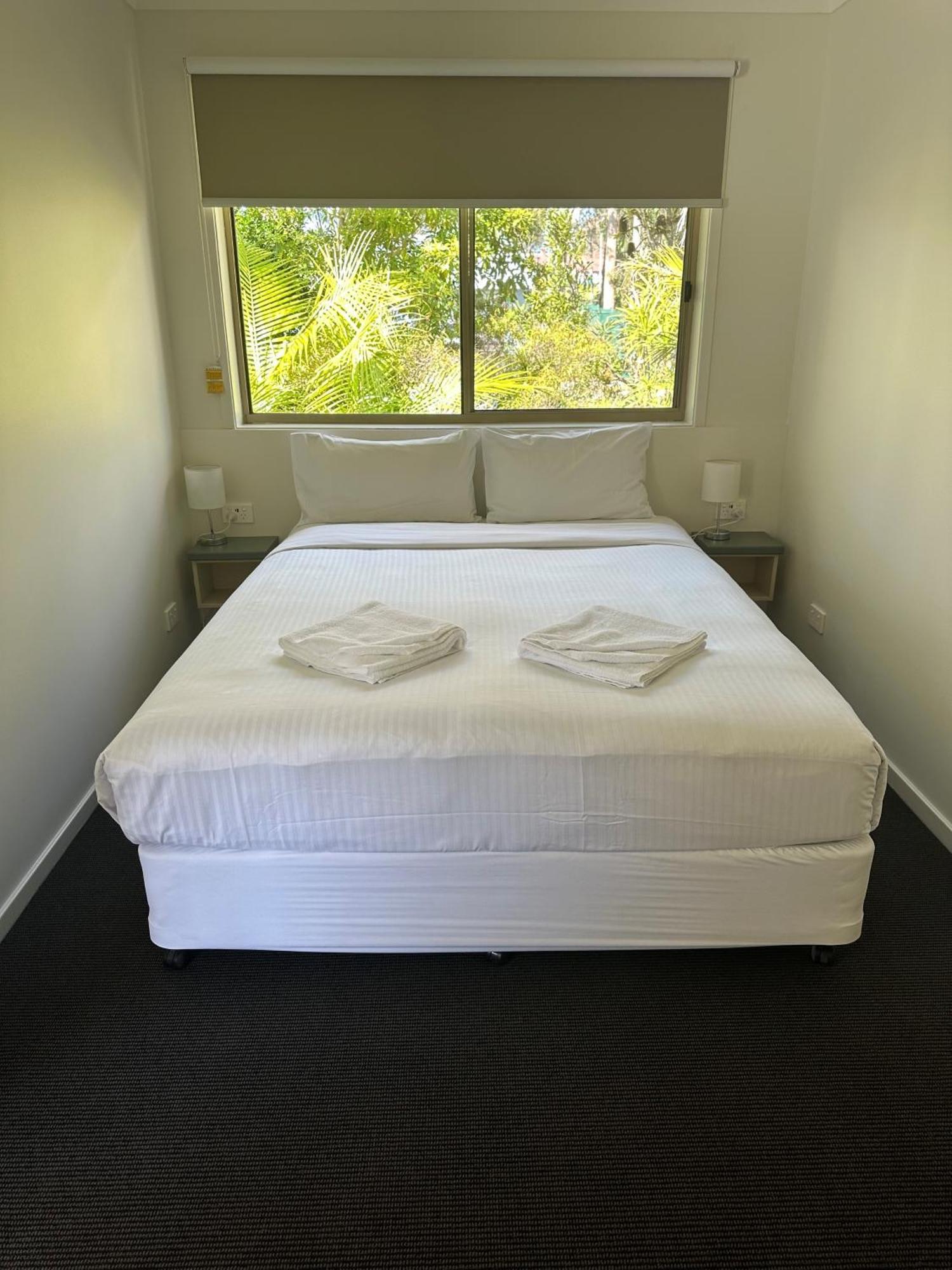 Golf View Motel แซงค์ชัวรีพอยท์ ภายนอก รูปภาพ