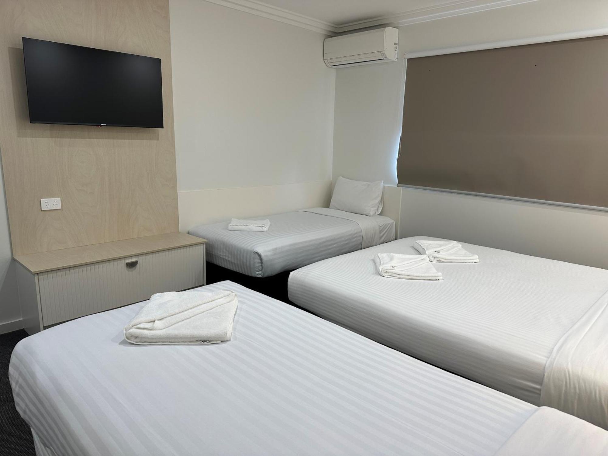 Golf View Motel แซงค์ชัวรีพอยท์ ภายนอก รูปภาพ