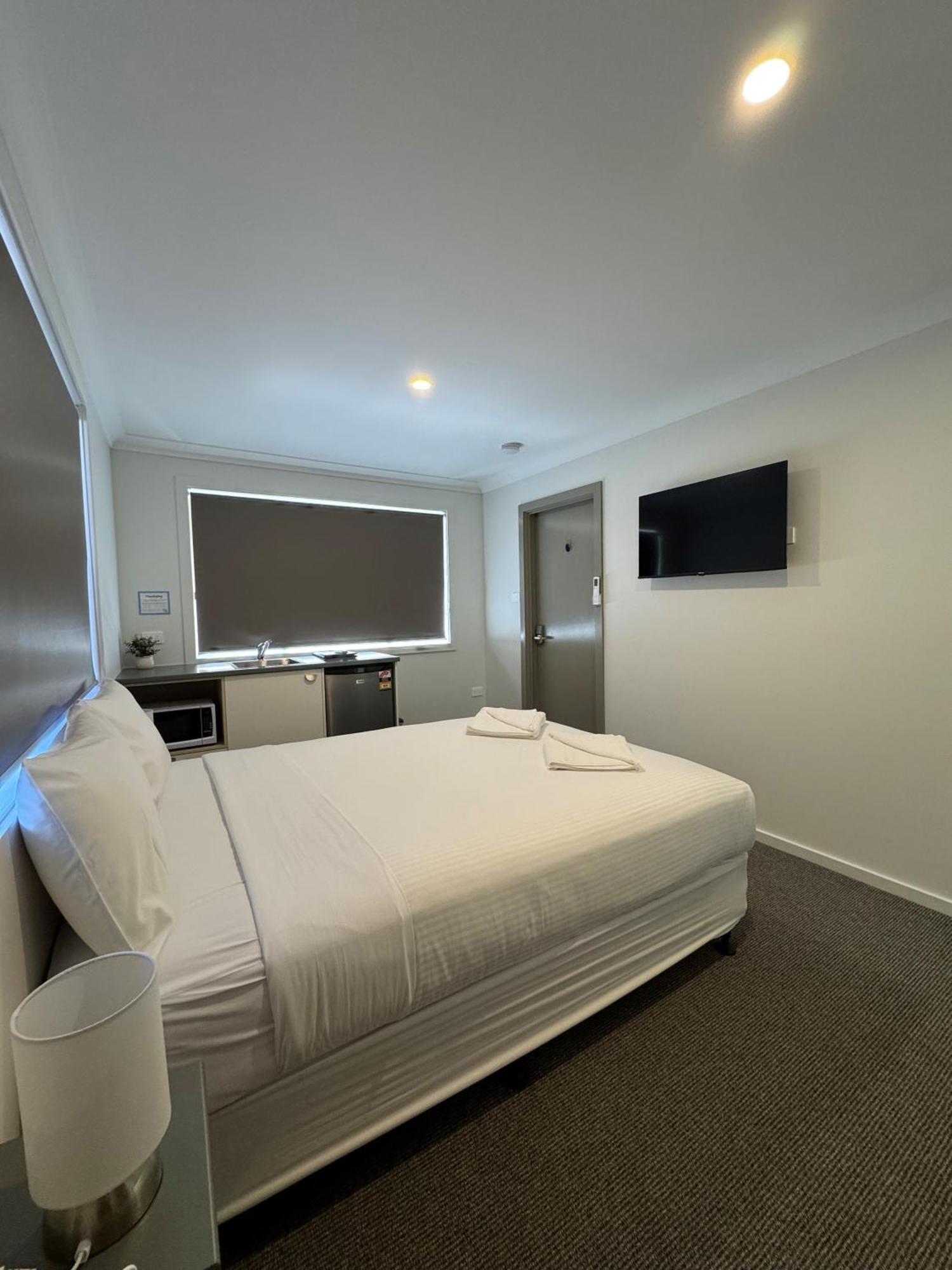 Golf View Motel แซงค์ชัวรีพอยท์ ภายนอก รูปภาพ