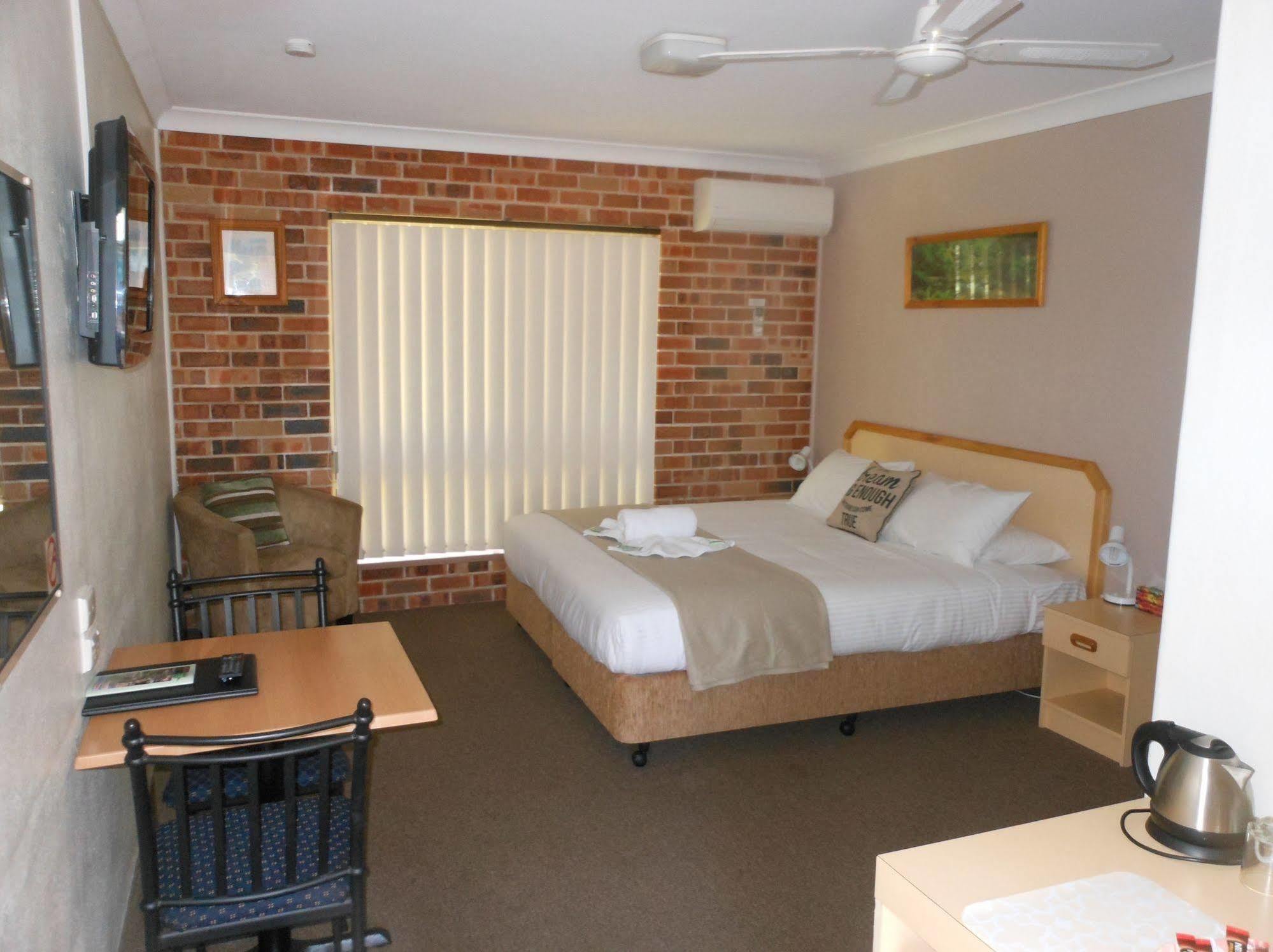 Golf View Motel แซงค์ชัวรีพอยท์ ภายนอก รูปภาพ