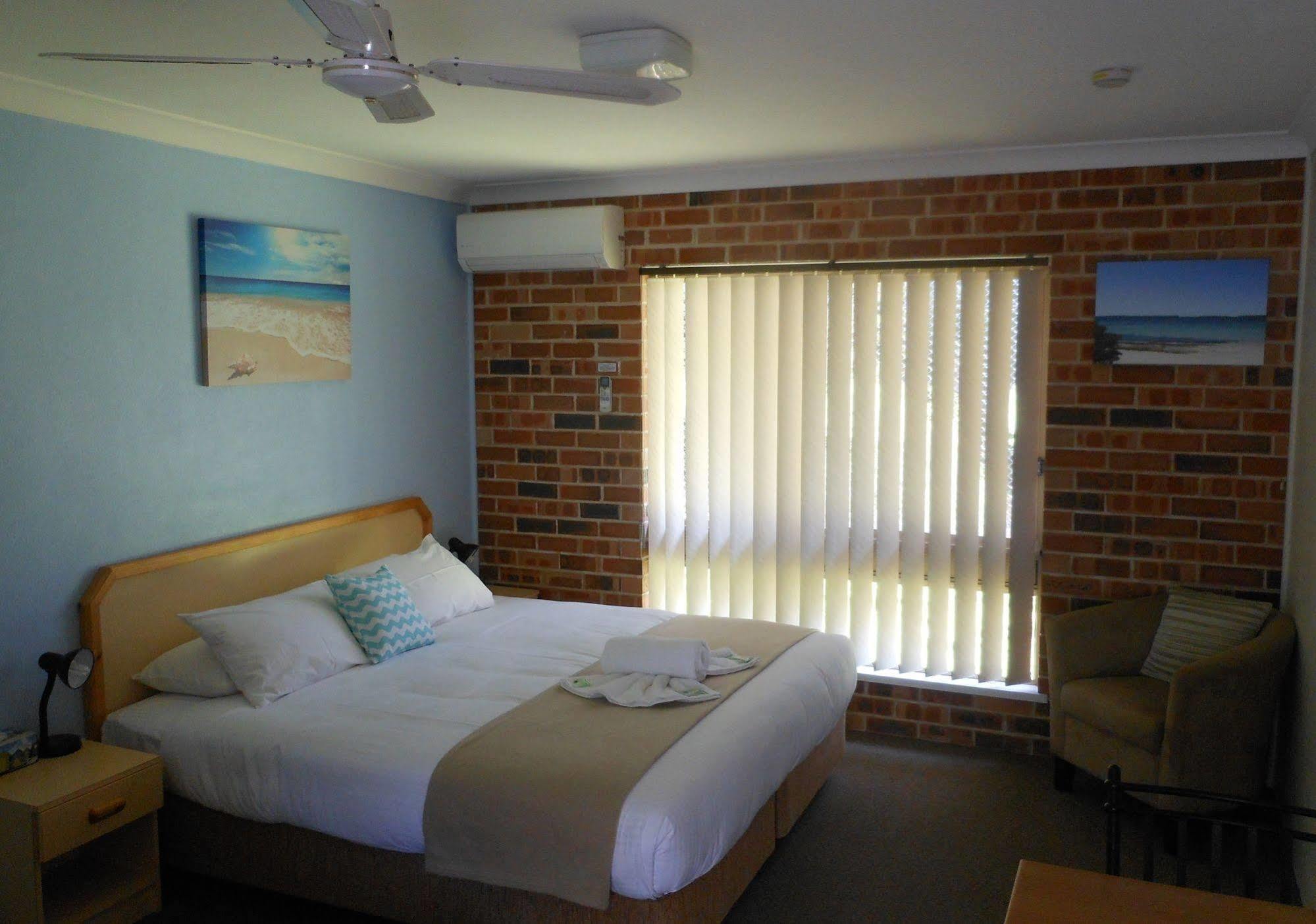 Golf View Motel แซงค์ชัวรีพอยท์ ภายนอก รูปภาพ